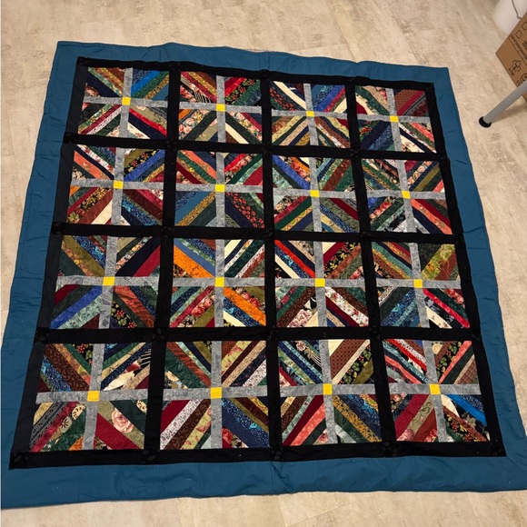 Handmade Patchwork Quilt - Picture 6 of 6